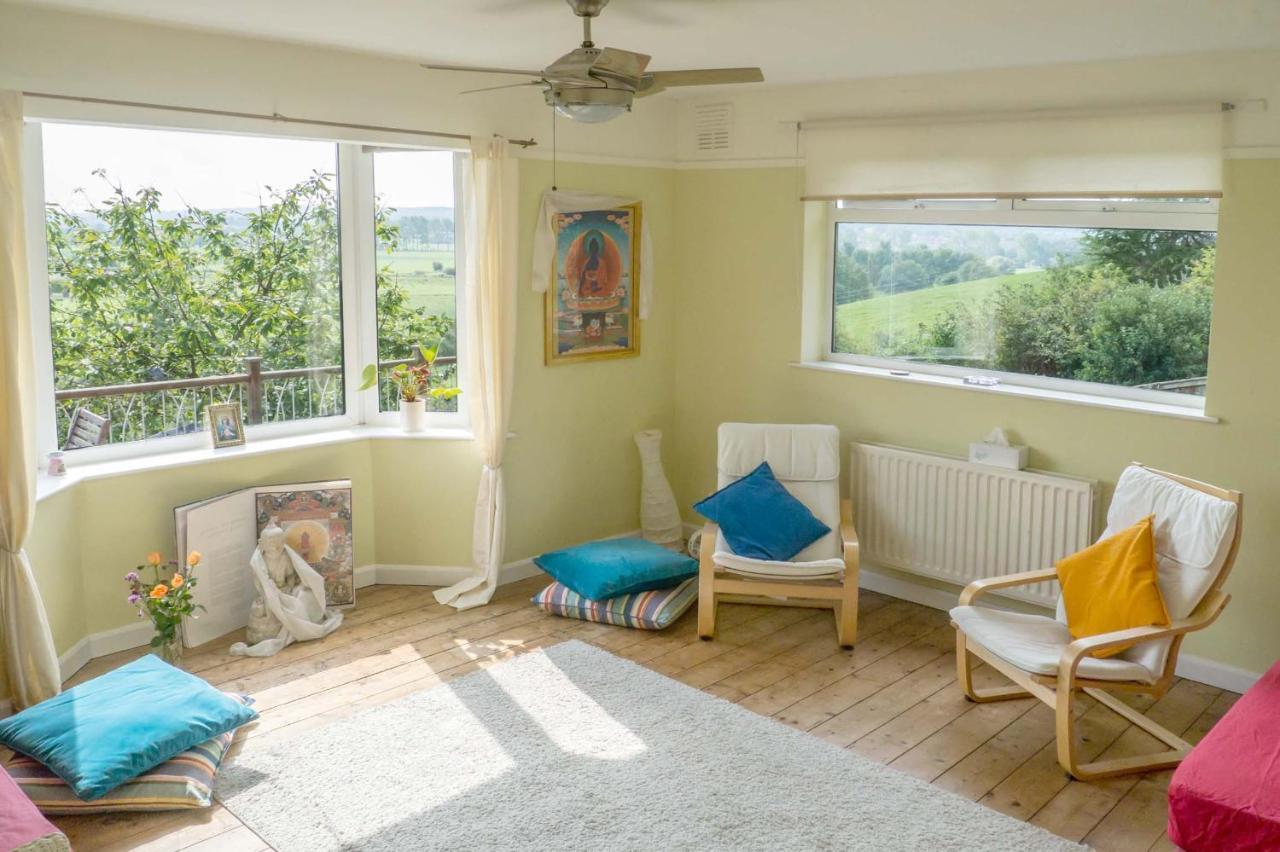 Healing Waters Sanctuary For Exclusive Private Hire And Self Catering Board, Vegetarian, Alcohol & Wifi Free Retreat In Гластонбери Экстерьер фото